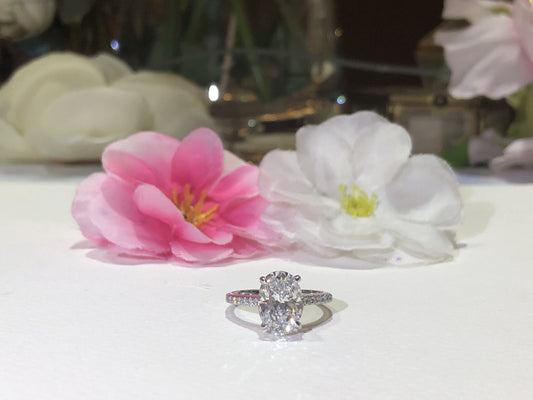 Crafting Exclusivity: The Allure of a Bespoke Exclusive Engagement Ring