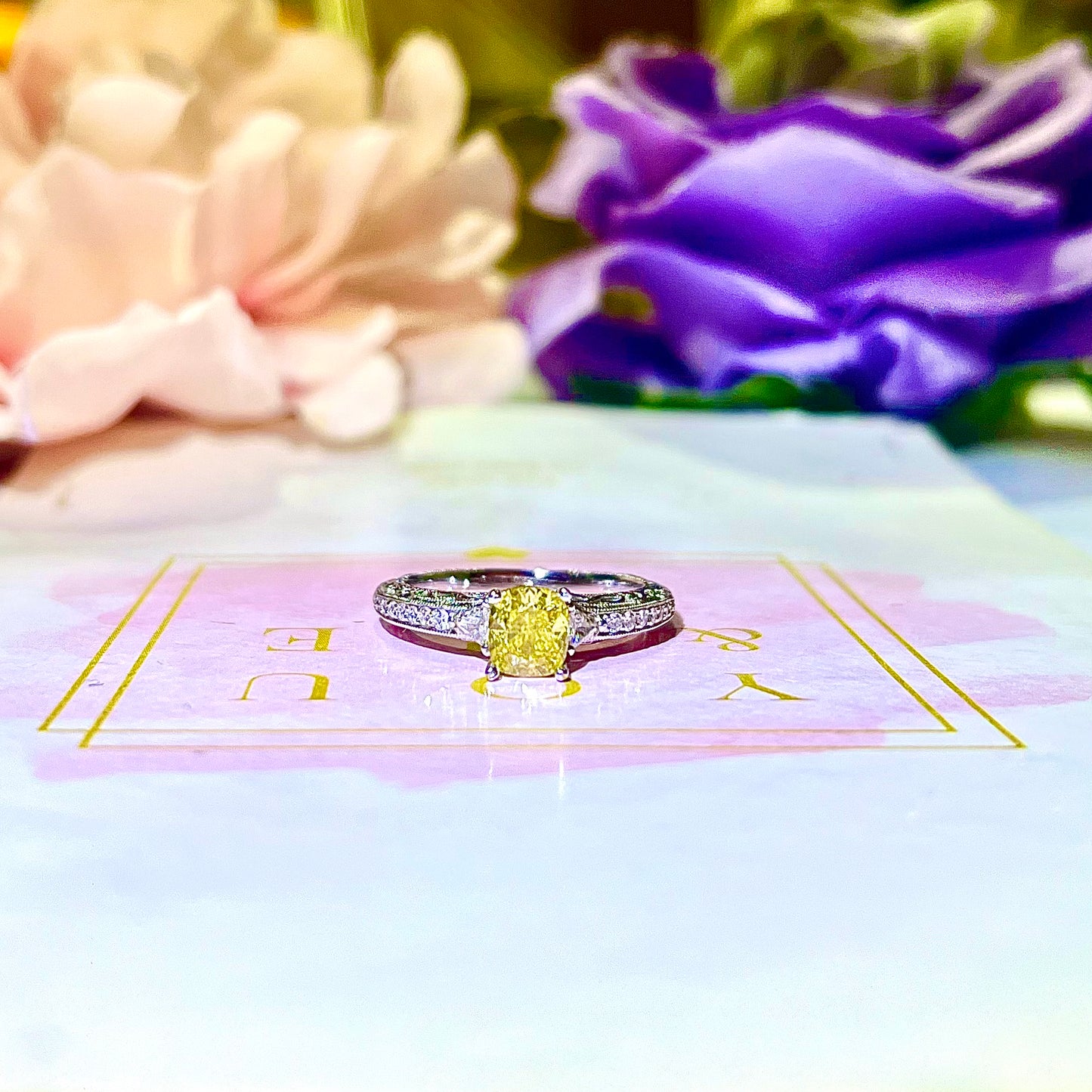 [For Rent] Yellow Diamond Elegance Ring (To Buy: $31,954)