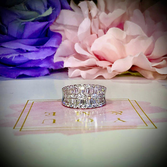 [For Rent] Tapered Brilliance Diamond Ring (To Buy: $13,980)
