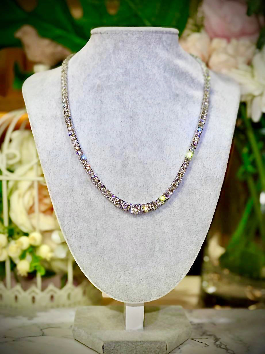 [For Rent] Diamond Symphony Necklace (To Buy: $907,722)