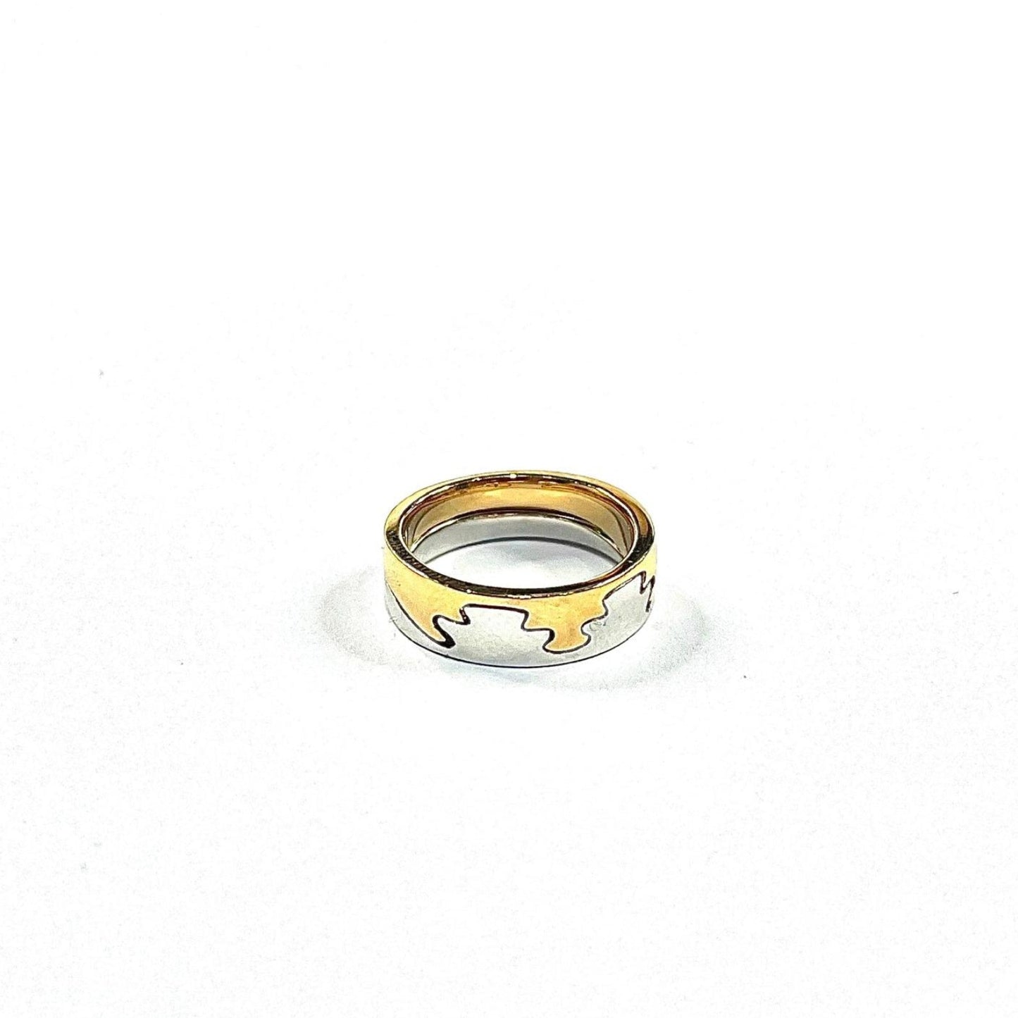 Women's Interlock Puzzle Band