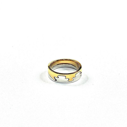 Women's Interlock Puzzle Band