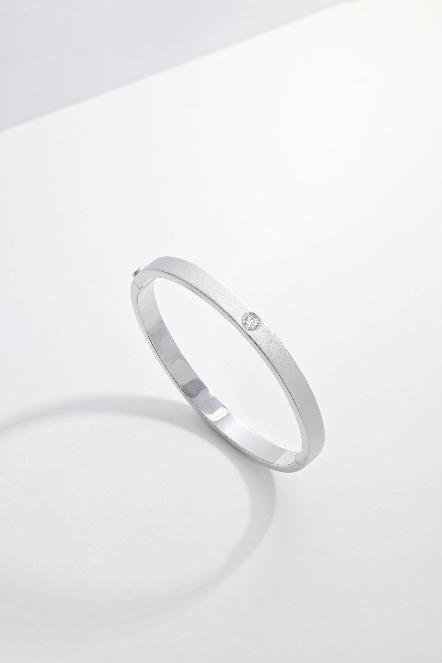 Love Me Bangle - White Gold