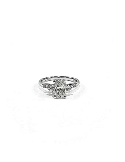 Ovalight ring